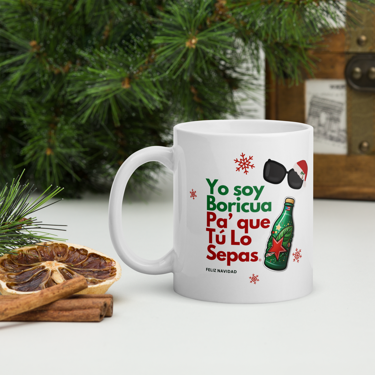 Taza Parranda Boricua blanca brillante de Navidad